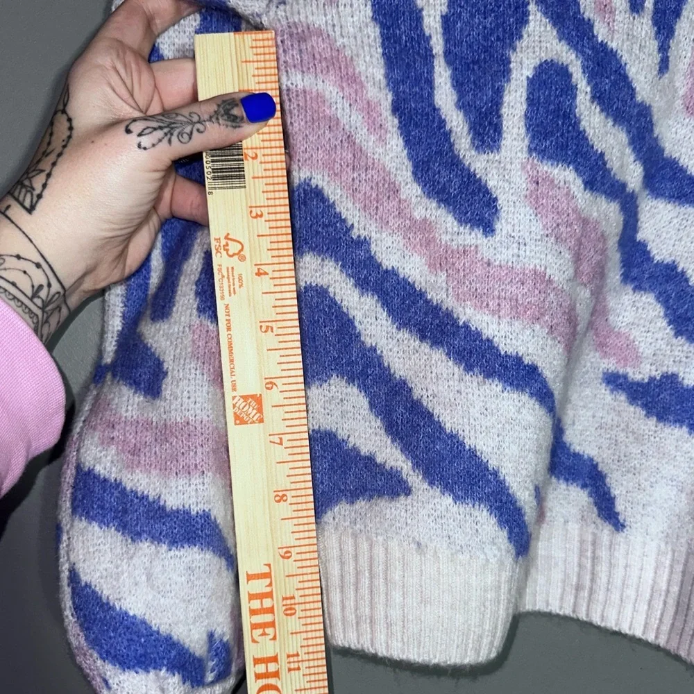 Soft Abstract Zebra Sweater w/ Puffy Sleeves Cozy Warm Balloon Sleeve Knit